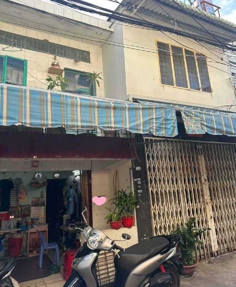 Bán nhà 2 tầng, 70m2, ngang khủng 7m, Xe hơi vào nhà, ngay Phùng Tá Chu, Aeon, hơn 5 tỷ