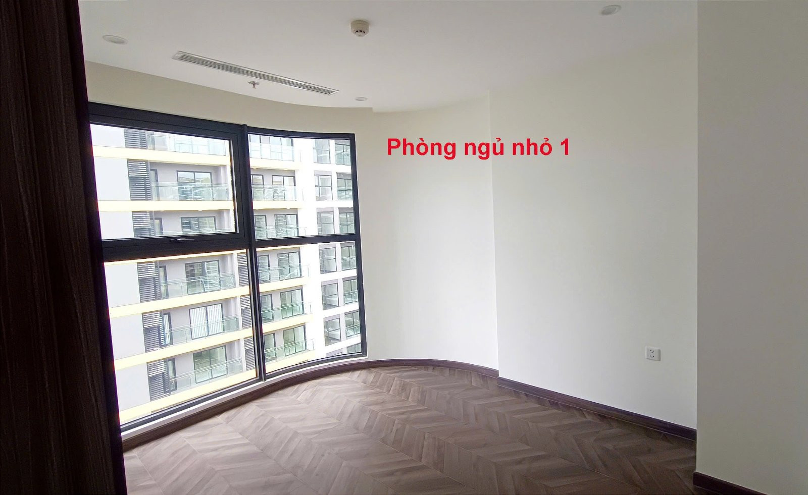 Bán gấp căn hộ The Beverly 7 - Vinhomes Grand Park, căn góc 3 PN, tầng 24, giá 6.7tỷ, 100.1m2