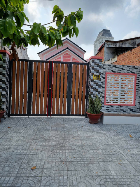 BÁN NHÀ mặt phố Trần Hưng Đạo diện tích 336,5m2 Ngang 6m tại phường 1, thành phố Tây Ninh