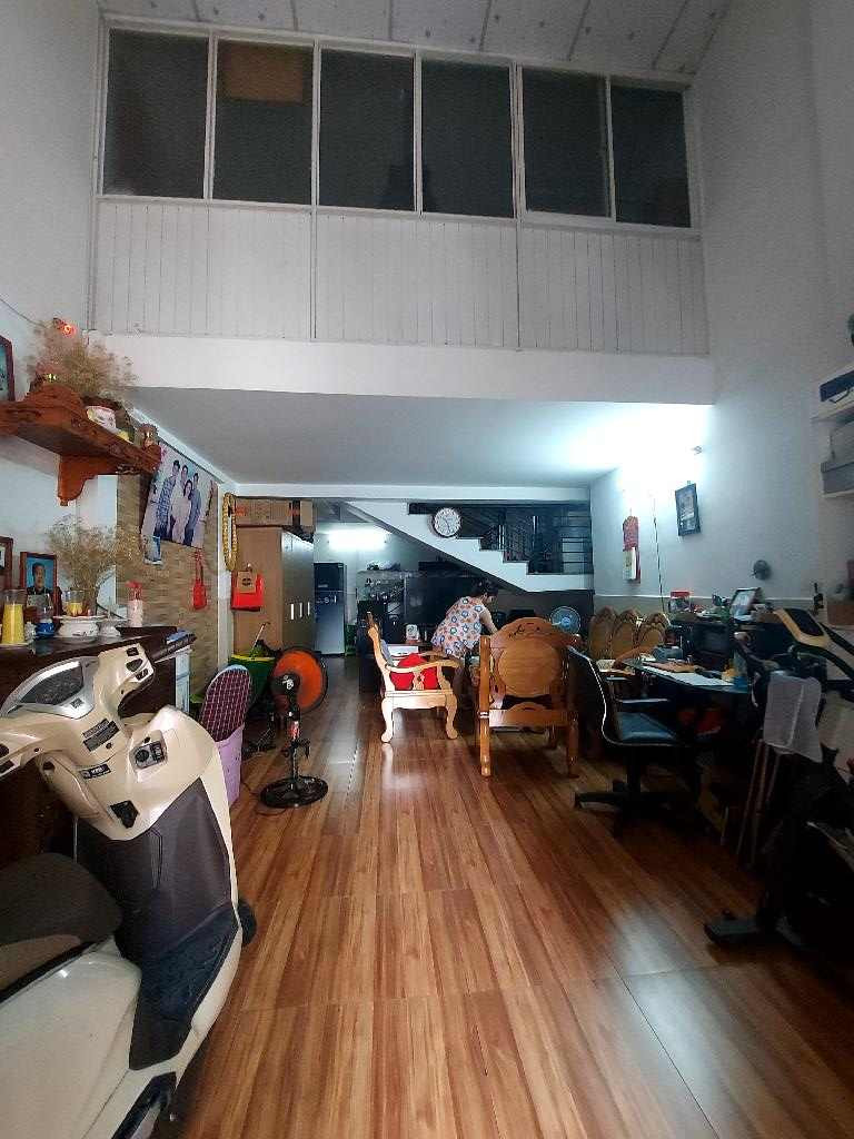 NHÀ NHỎ ĐẦY ĐỦ CÔNG NĂNG - SÁT MẶT TIỀN- RỘNG 56M2 NGANG 4.2M - TÔ KÝ Q.12 - CHỈ 3.65 TỶ  0938803675