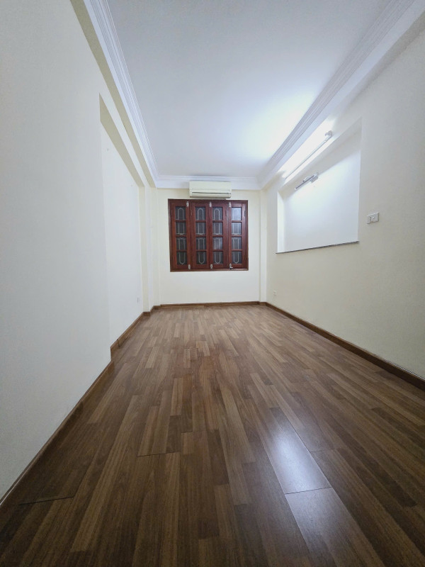 Bán nhà Phương Mai ( Đống Đa) 25m, 6 tầng, mt 2.5m, giá 5.8 tỷ