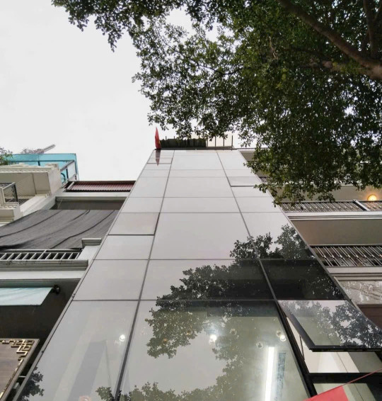 NHANH CÒN KỊP!  NHÀ VIP nhất Q. Đống Đa. Mặt Hồ 44m 6T - Phân Lô  - Vỉa Hè, Ô Tô tránh hơn 16 tỷ