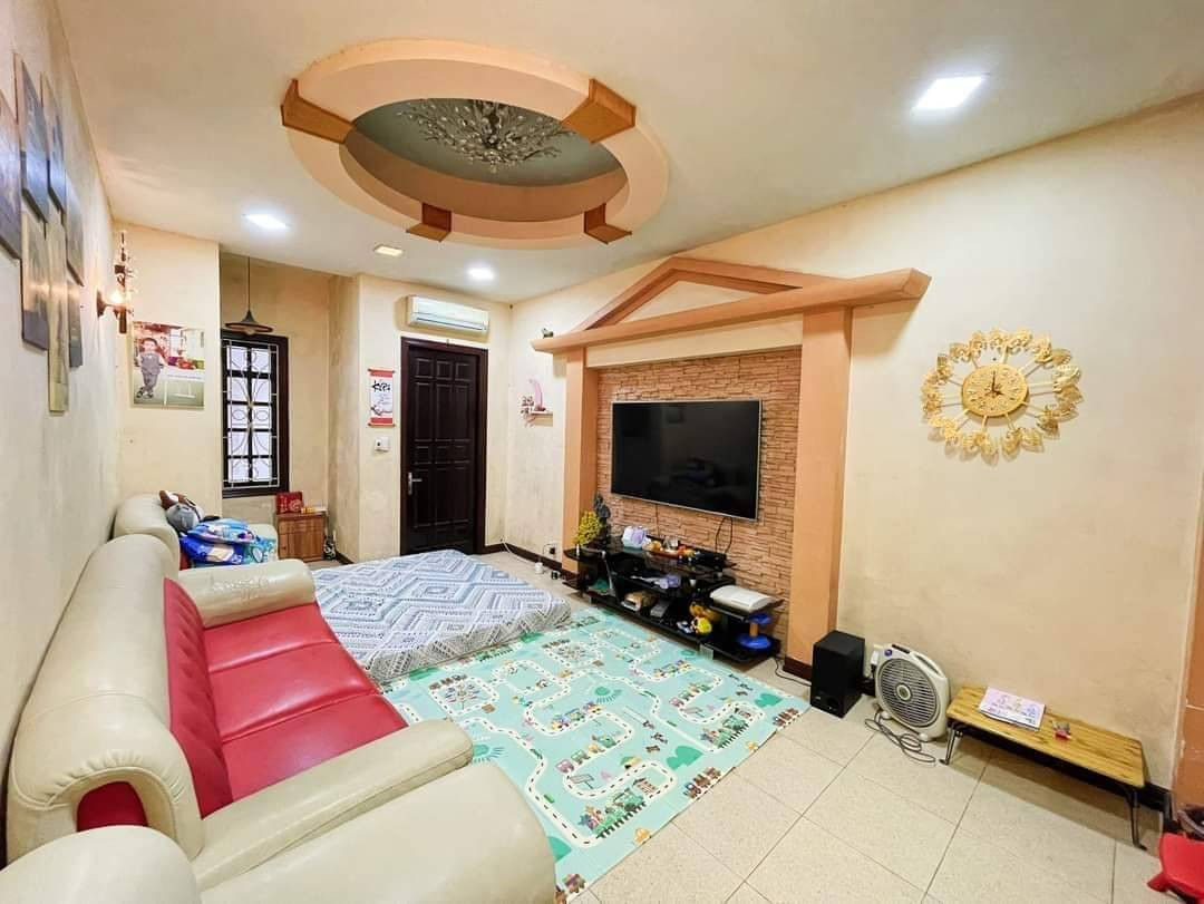 Bán Nhà !Đống Đa ,Ngõ Oto,Ô Chờ thang máy,10m ra phố,DT:55m2 x 5Tầng,Giá:17.5 tỷ