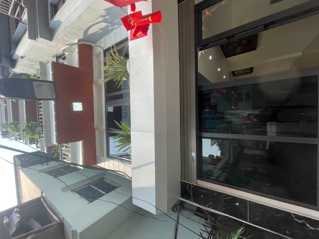🍀HOÀNG HOA THÁM-DÂN XÂY 7 TẦNG-30m2-T2/38m2-MT RỘNG - CHÀO 11,1 tỷ 
- Tổng 6 phòng ngủ đẹp- sàn - cầu thang toàn gỗ thịt 

- 20m ra phố - 10m ô tô -2 mặt thoáng- lô góc - hồ tây 150m