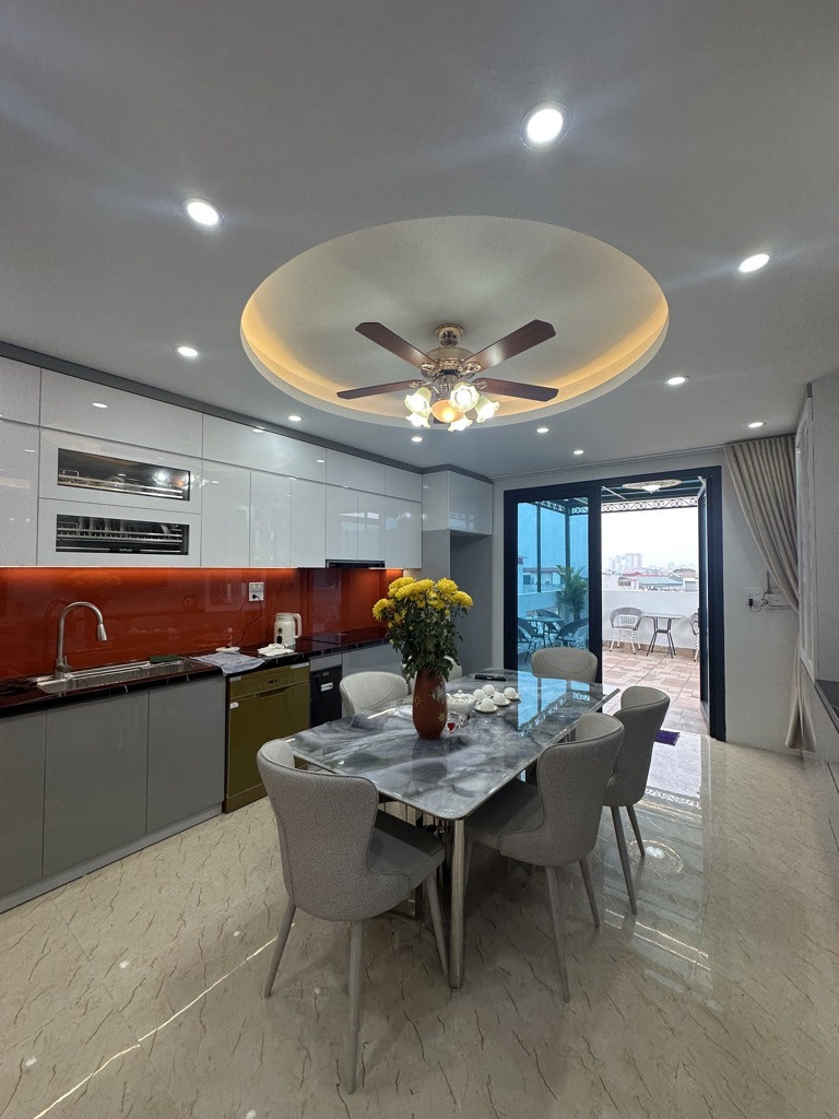Bán nhà Ngọc Thụy Long Biên - có THANG MÁY - full Nội Thất Cao Cấp