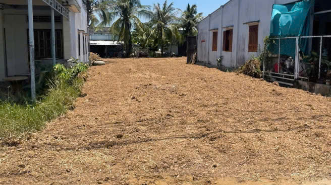 BÁN GẤP ĐẤT MT – NGAY VINCOM TÂN AN – GIÁ 1 TỶ 1 – SHR