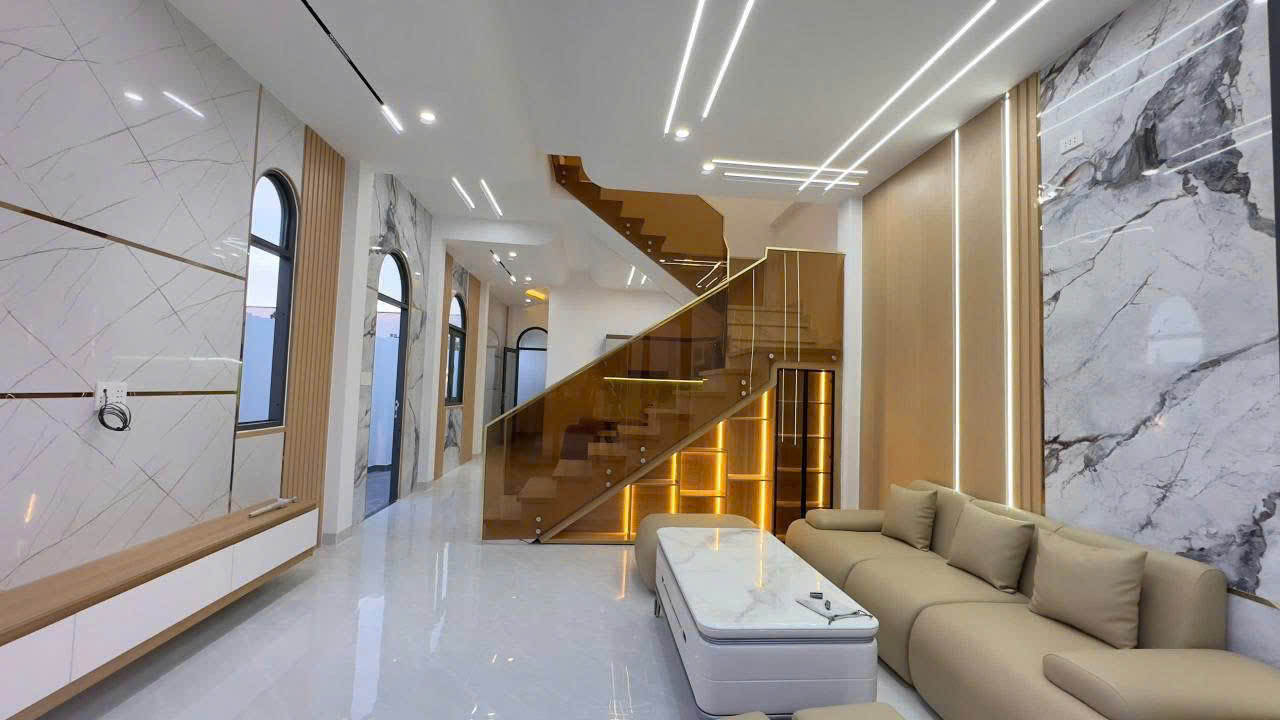 NHÀ PHỐ MẶT TIỀN GẦN TRUNG TÂM TP – 85M² – SHR – GIÁ 2 TỶ 3