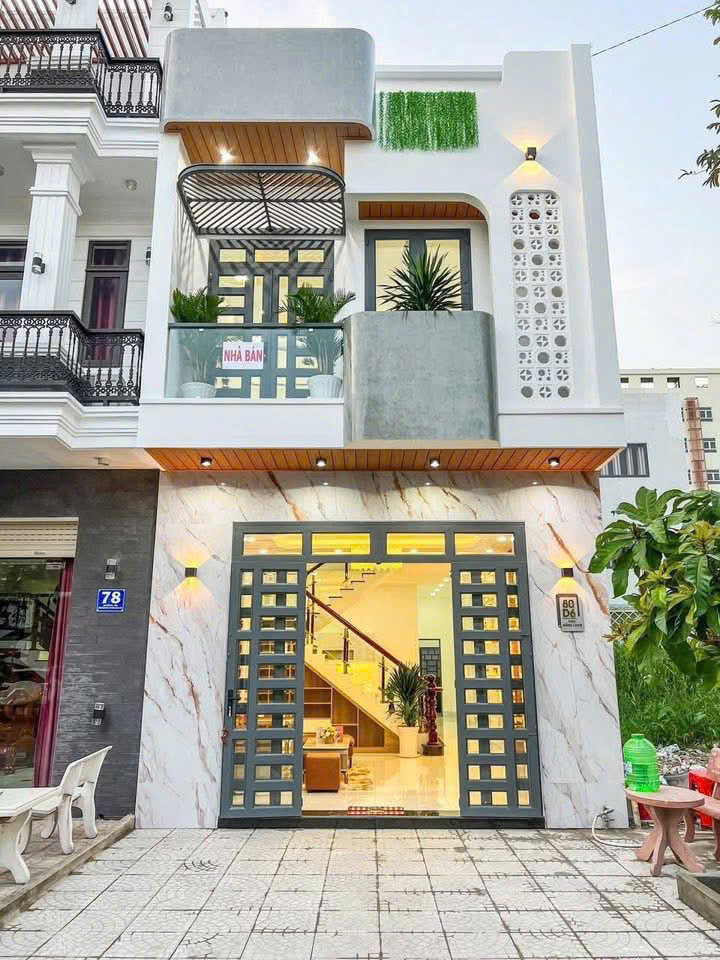 NHÀ ĐẸP MT GẦN ĐIỆN MÁY XANH LONG TRẠCH, GIÁ 2 TỶ 6, CHÍNH CHỦ BÁN