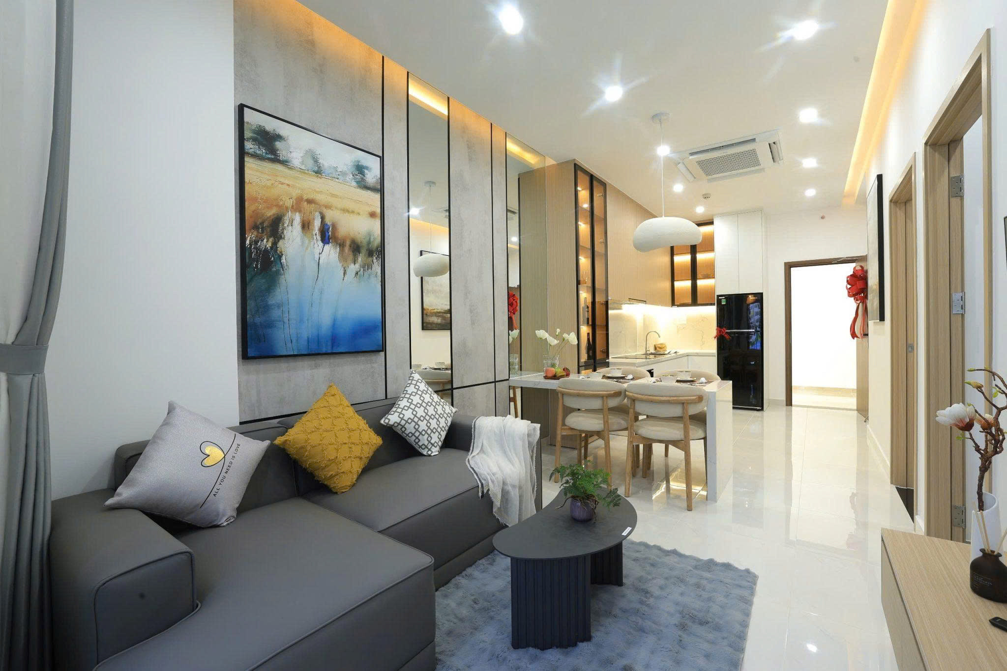 300Tr chốt luôn Căn hộ 2 Phòng ngủ - mặt tiền QL1A – Giáp ranh Bình Chánh