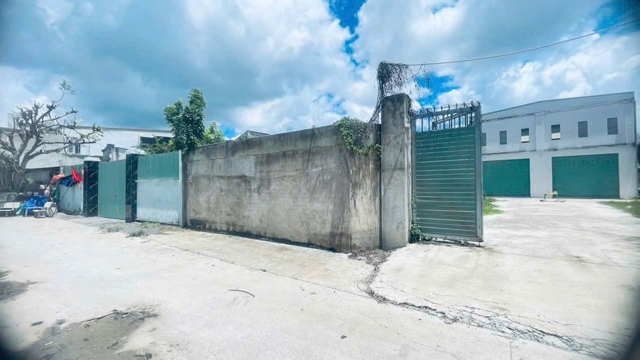 Bán kho xưởng đẹp vị trí gần đường Quách Điêu và đường Nữ Dân Công trung tâm xã Vĩnh Lộc A huyện Bình Chánh TPHCM, DT: 871m2.