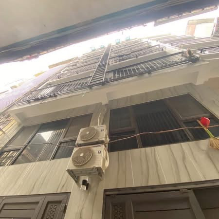 Dòng tiền 125tr/tháng, Quan Hoa- Cầu Giấy CCMN 103m, thang máy, Nhú nhẹ 24 tỷ