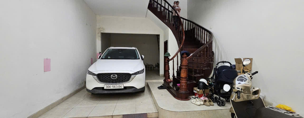 Quan Nhân 61m, 5 tầng, mt 5.5 m giá 22 tỷ Cầu Giấy -PHÂN LÔ Ô TÔ VIP - 5 TẦNG - GARA - Ô CHỜ THANG MÁY