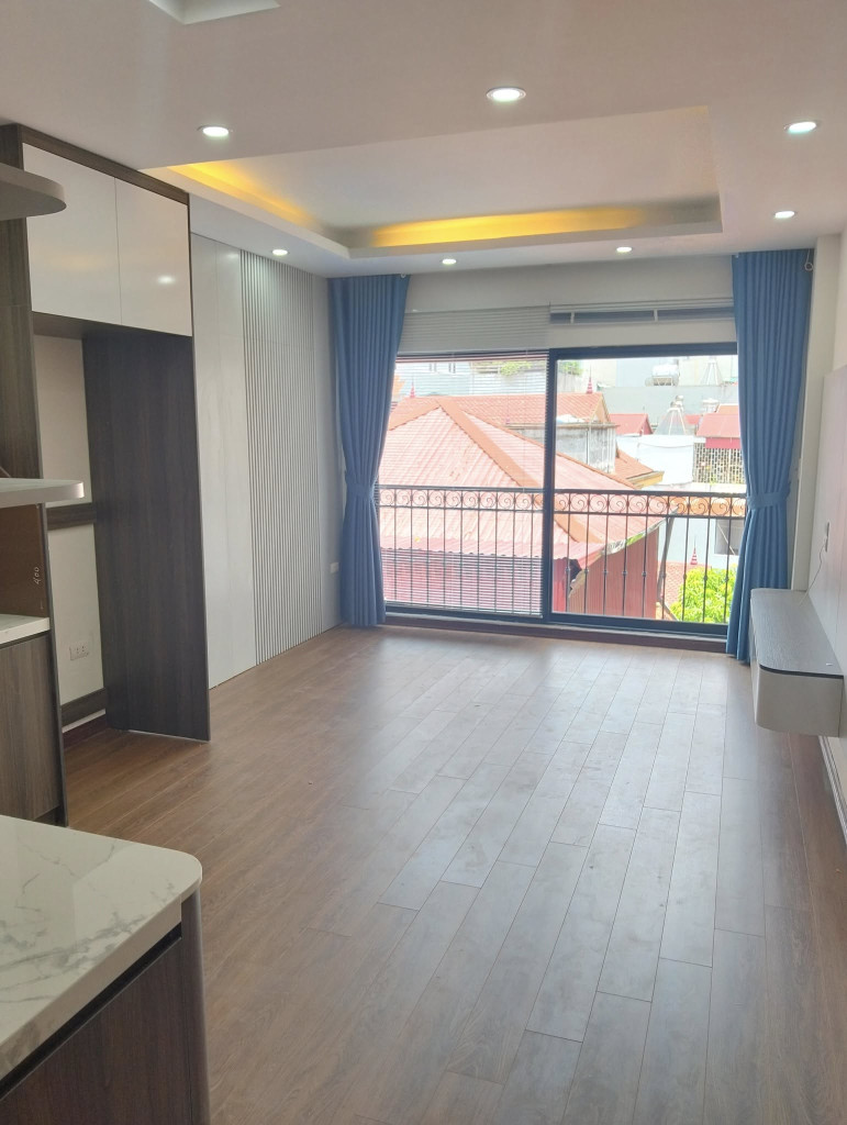 Bán nhà phố Lê Trọng Tấn, Thanh Xuân, 6 tầng thang máy mới, nội thất đẹp, ngõ thoáng