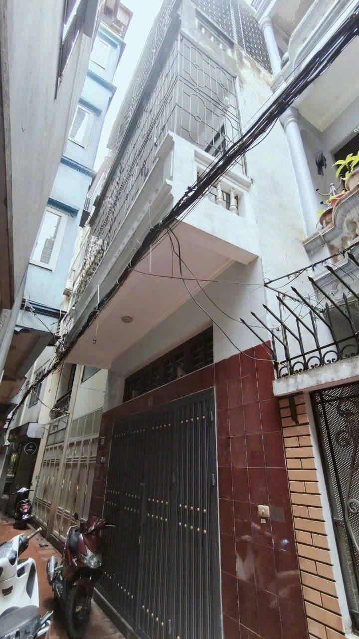 Cho Thuê Nhà Quan Nhân - Thanh Xuân 50M² 3 Ngủ - Nội Thất Mới Tinh - Ở Ngay - Giá Thuê 15tr