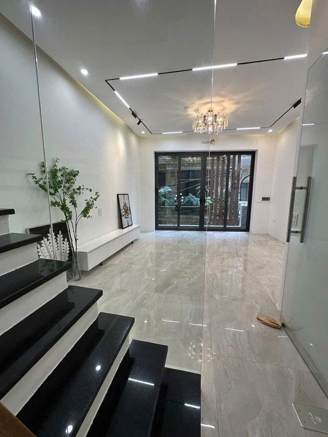 BÁN NHÀ QUANG LÃM - HÀ ĐÔNG 36MX5 TẦNG, NHÀ MỚI, Ở NGAY , FULL NỘI THẤT 5.35 TỶ