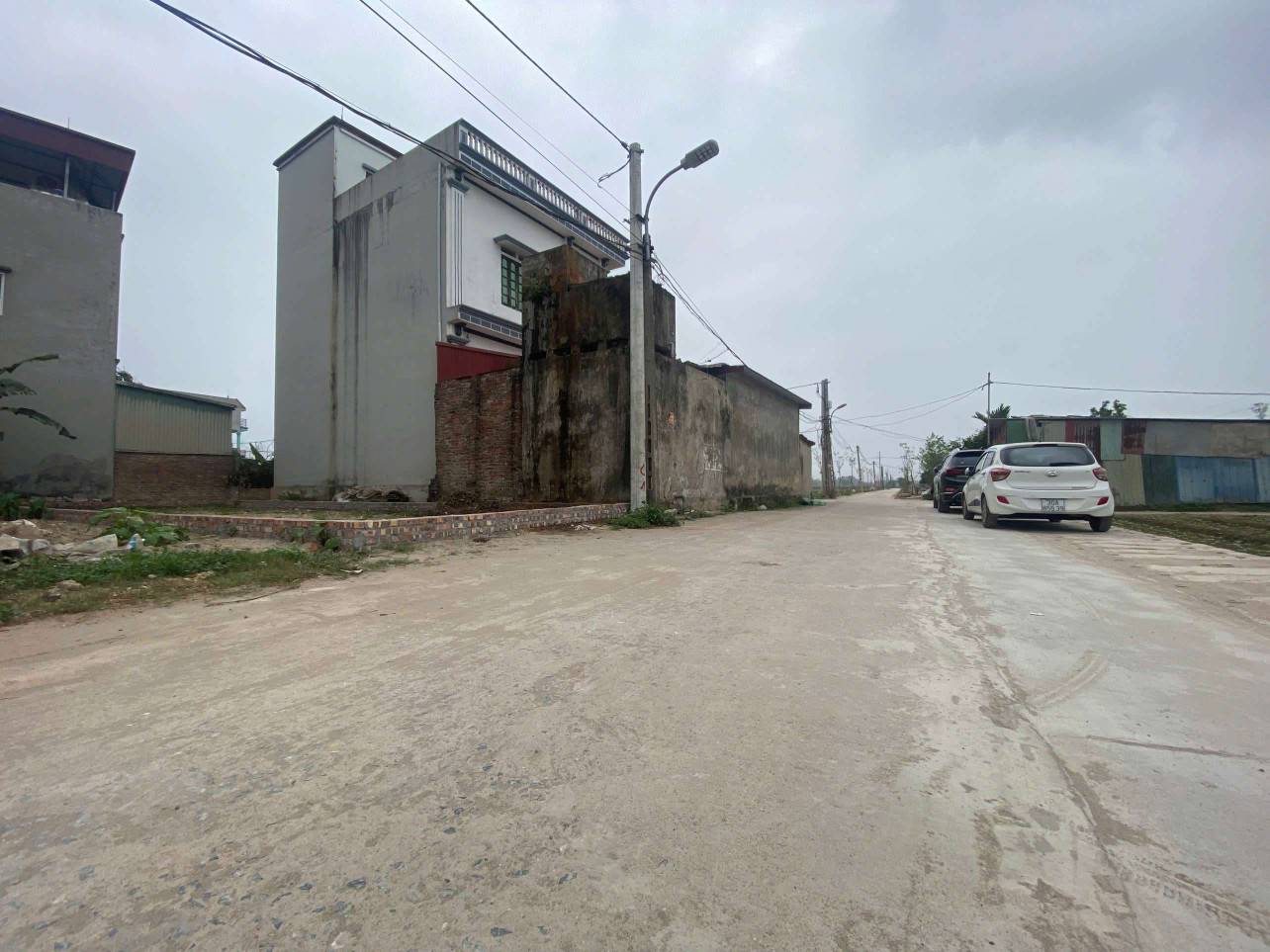 HÀNG MỚI F0 BÁN 4 LÔ BÌA LÀNG TT QUANG MINH,GIÁ ĐẦU TƯ,LH EM QUANG CC