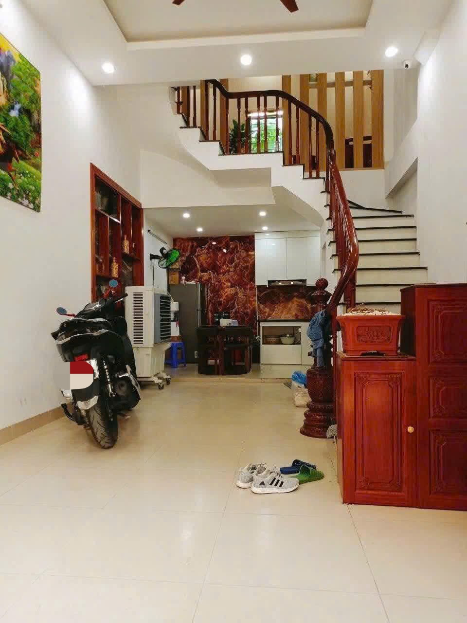 Cho thuê nhà ngõ Quang Tiến, Nam Từ Liêm 45M x 4T SẠCH ĐẸP, FULL ĐỒ, Ô TÔ giá 15 triệu
