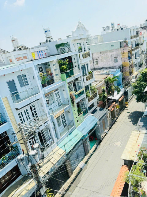 BÁN NHÀ 4 LẦU QUANG TRUNG GẦN VINCOM GÒ VẤP- HẺM XE HƠI - 7 TỶ 75