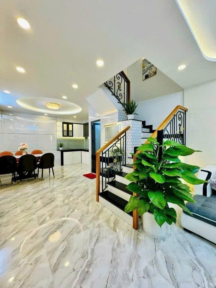BÁN NHÀ P10 GÒ VẤP QUANG TRUNG NGANG 4.2M NHÀ MỚI ĐẸP GẦN NGÃ 5 CHỈ 5TỶ6