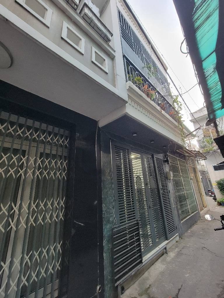 Gáp bán nhà đang cho thuê, dòng tiền ổn định quang trung
