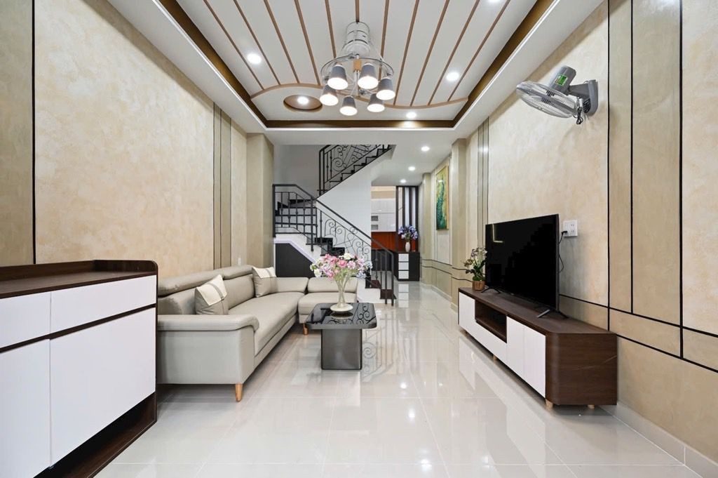 Nhà bán quang trung p10, sổ hồng riêng, gần chợ, siêu thị