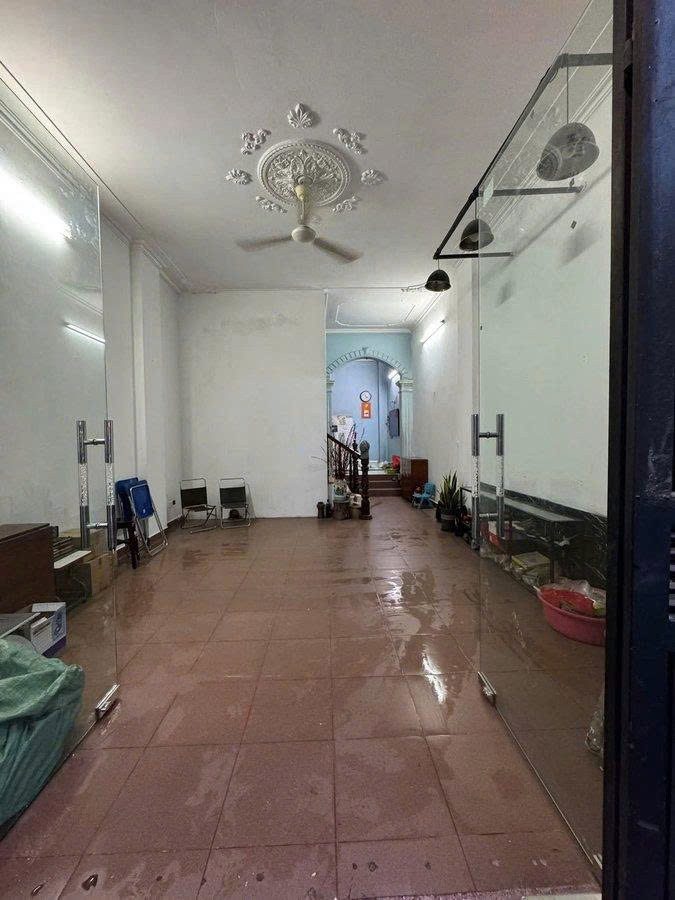 Bán nhà 4 tầng mặt phố lớn Quang Trung, 100m2, mặt tiền rộng 4m, vị trí đẹp, kinh doanh sầm uất, giá 30 tỷ