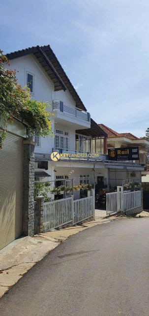 BÁN HOMESTAY ĐANG KINH DOANH ĐƯỜNG QUANG TRUNG ,PHƯỜNG 9 ,ĐÀ LẠT