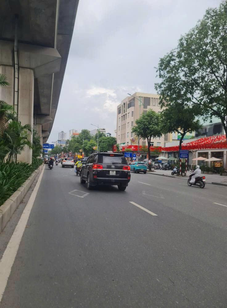 NHÀ ĐẸP - GIÁ TỐT - Vị Trí Đắc Địa Tại Phố Quang Trung, Hà Đông, Hà Nội