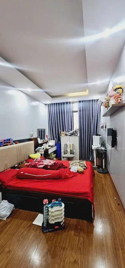 Hiếm nhà đẹp 4 tầng mặt phố Quang Trung, 30m2, mặt tiền rộng 3m, vị trí đẹp, kinh doanh sầm uất, giá 18.8 tỷ