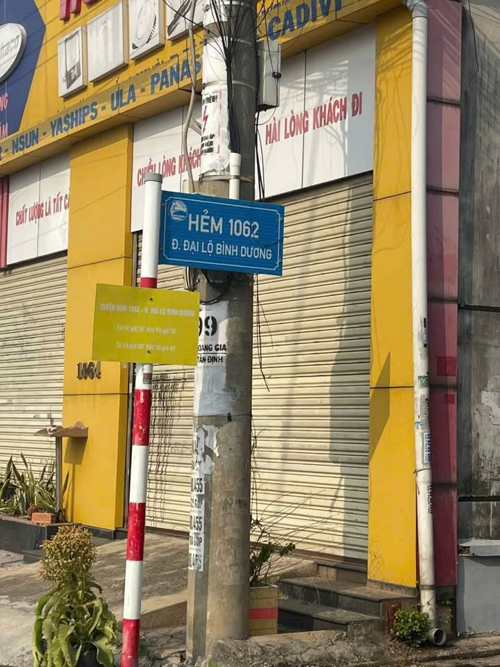 Đất Định Hòa 1 xet quốc lộ 13: 5,2 x 23 đường oto
