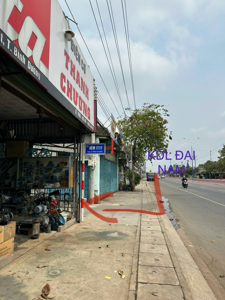 Nhà Hiệp An: 1/ quốc lộ 13 : 100m. 100m2 giá 1 ty xx