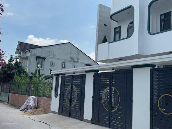 Siêu phẩm nhà đẹp ngay Vĩnh Phú, gần mặt tiền đường quốc lộ 13 giá 1.85Tỷ, Thuận An, sổ riêng.
