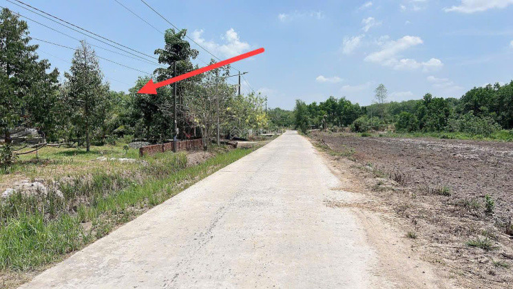 Liền đầu năm đầu tư ngay lô đất 500m2 với giá 450Triệu ngay Quốc lộ 13, Minh Hưng, Chơn Thành, Bình Phước, sổ riêng.