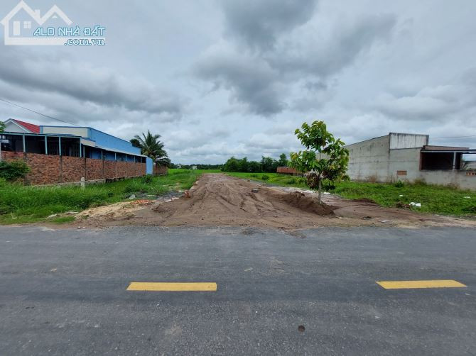 [KẸT VỐN] Bán gấp lô đất 2.250m2 sổ riêng thổ cư Gía 39tr/mn ngay KCN BECAMEX