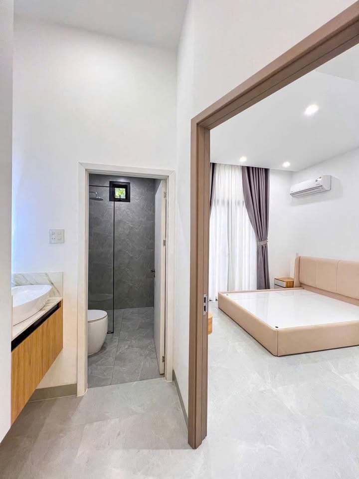 Chính chủ bán nhà 3 tầng mặt tiền QL1A – 85m² – SHR – Phường 4, TP. Tân An – Giá chỉ 2.6 tỷ