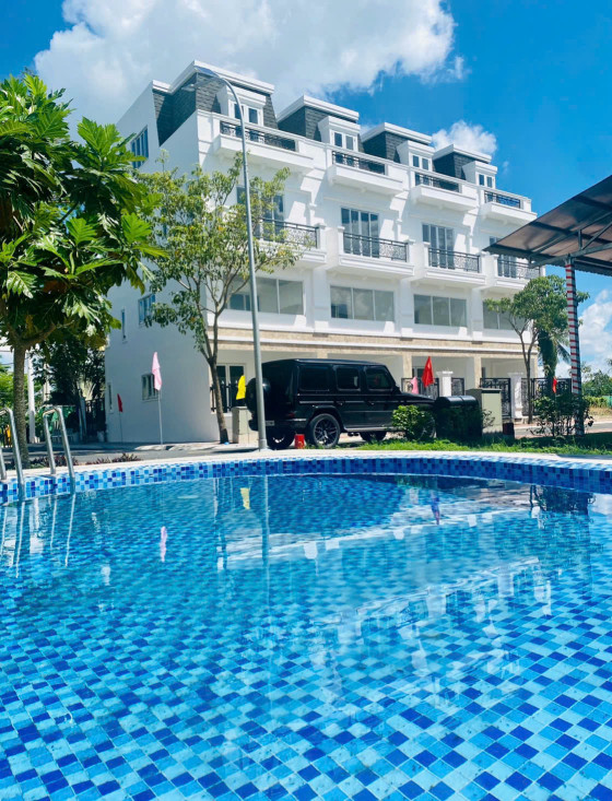 🔥 Bán lô đất dự án siêu hot ngay QL50, trung tâm TP. Gò Công – sổ hồng riêng – chỉ 550 triệu – thổ cư 100%! 🔥
