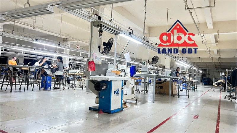 XT506 cho thuê nhà xưởng sản xuất ưu tiên May Mặc. đầy đủ máy mọc. hoạt động SX liền
