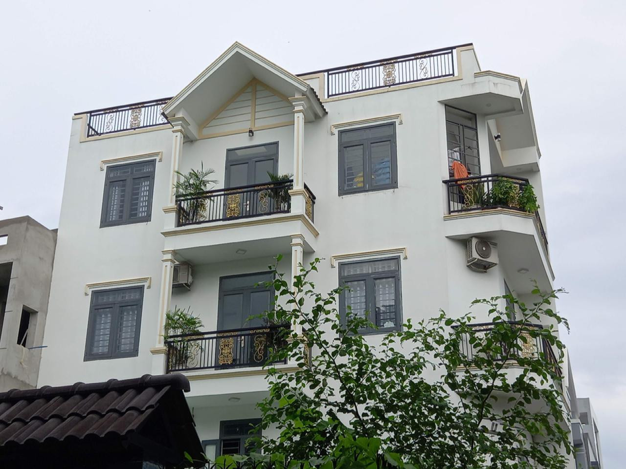 🔥🔥 Nhà Quốc Lộ 1A Q12, 200m2, 4 tầng, 12x17m