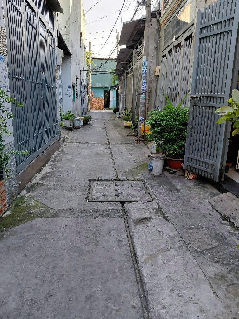 Bán nhà 2 tầng 49m2 - Hẻm xe hơi - Quốc Lộ 1A,  Bình Tân - hơn 3 tỷ
