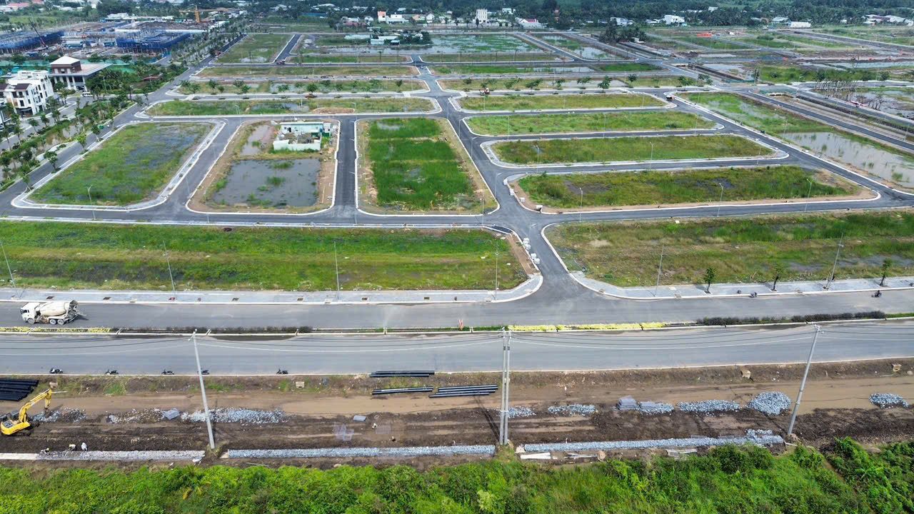 Giảm 300 triệu bán 20 lô góc gần ngay Vành Đai 3 giáp 3 tuyến Metro 1,3,9 - sổ hồng riêng