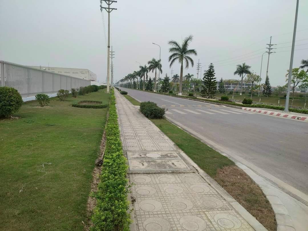 Chuyển nhượng lô đất 2ha KCN Quang Châu, Hạ tầng sẵn bàn giao ngay. LH 0988 457 392