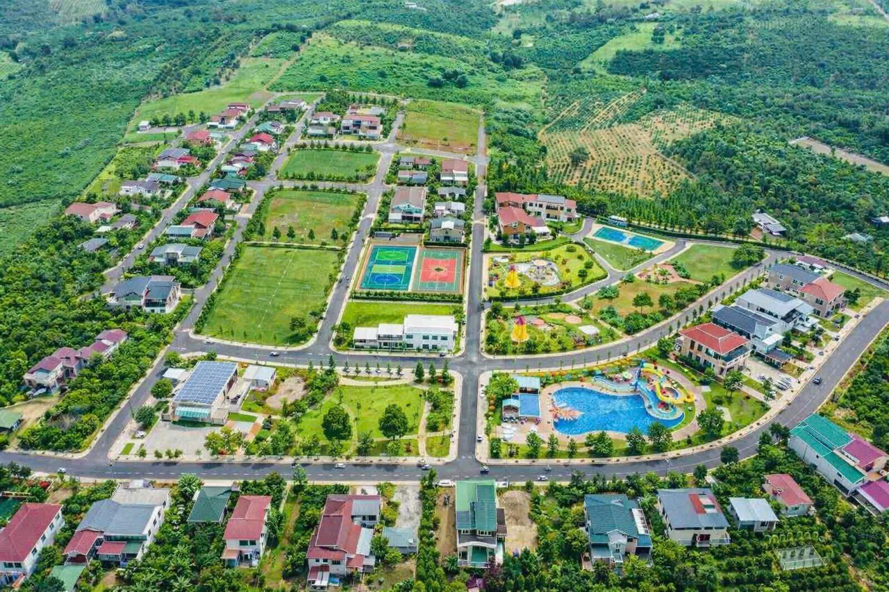 chính chủ bán 200m2 đất trung tâm thành phố sổ sẵn