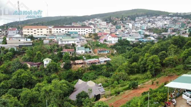 Bán đất view đẹp điện gió cầu đất,sổ riêng 410m thổ cư, gần KDL Đồi chè