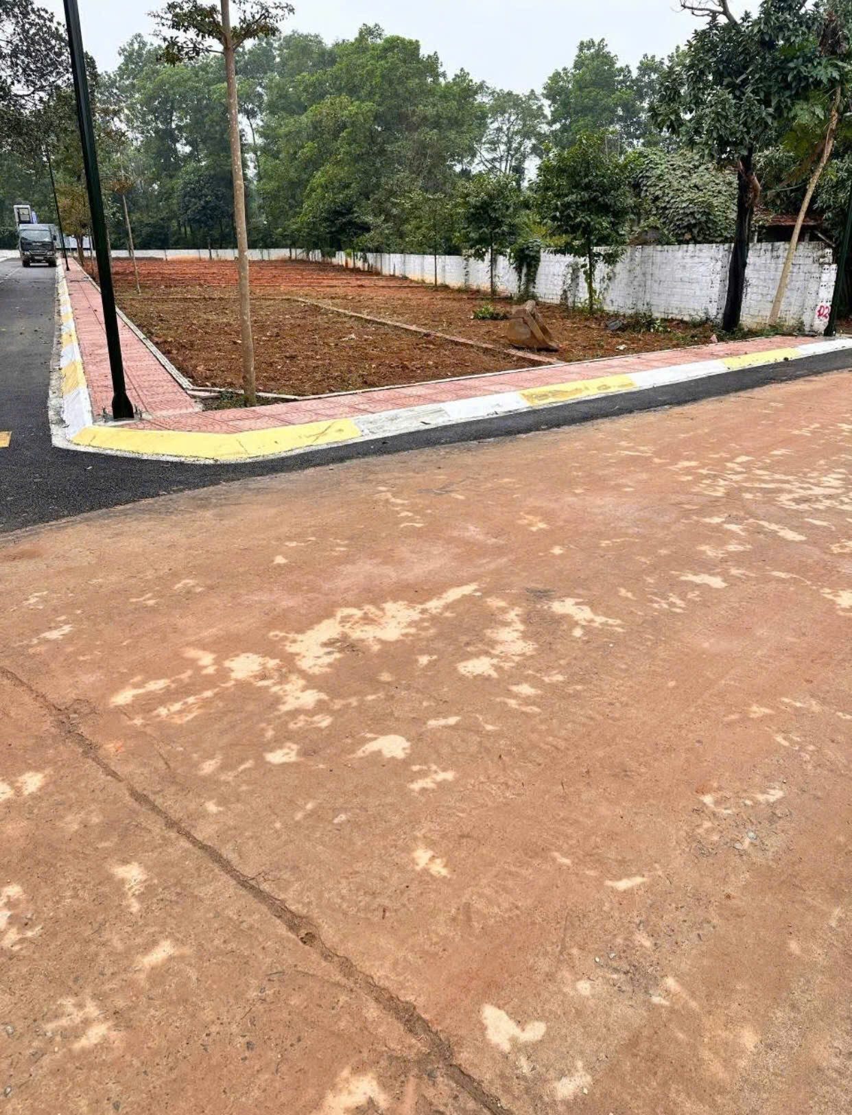 BÁN GẤP – LÔ ĐẤT 106M² MẶT TIỀN 6M – NGÃ TƯ LỤC QUÂN