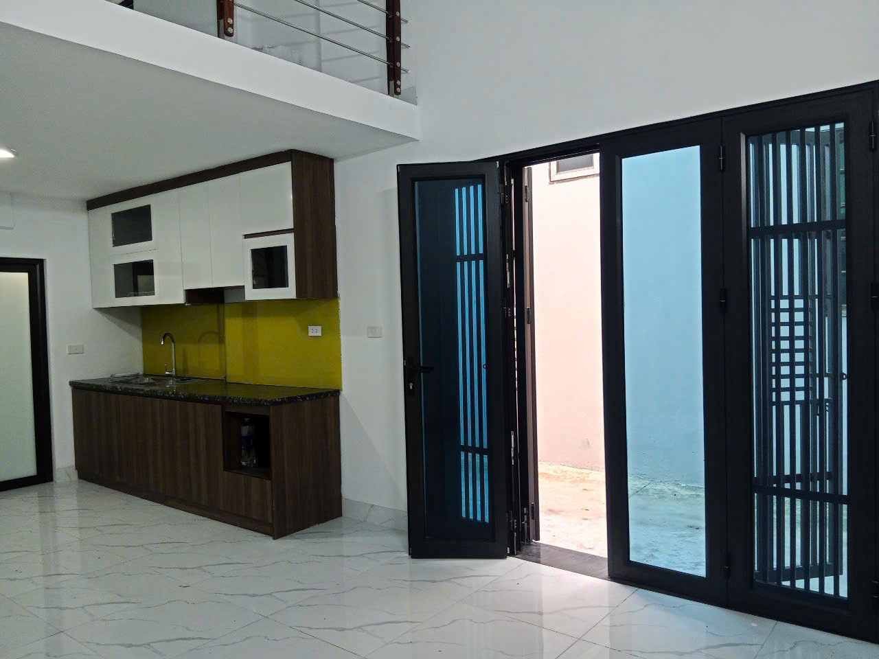 🏡 chỉ 4.2xtỷ -NHÀ 5T -4PN - LÔ GÓC –Ô TÔ ĐỖ CỬA –GẦN ĐH ĐẠI NAM - BÍCH HÒA ☎️0977690119 ✨