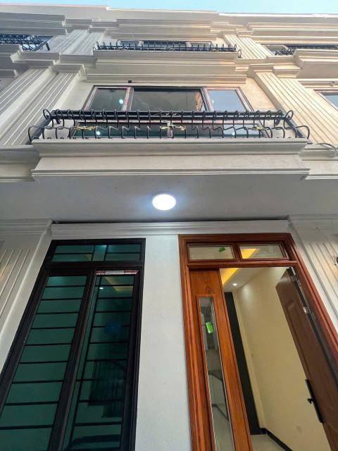 🏡 NHỈNH 2 TỶ - CHỢ CAO VIÊN - NGÕ NÔNG ĐƯỜNG RỘNG - 🚗 ĐỖ CỬA - TIỆN ÍCH BẠT NGÀN