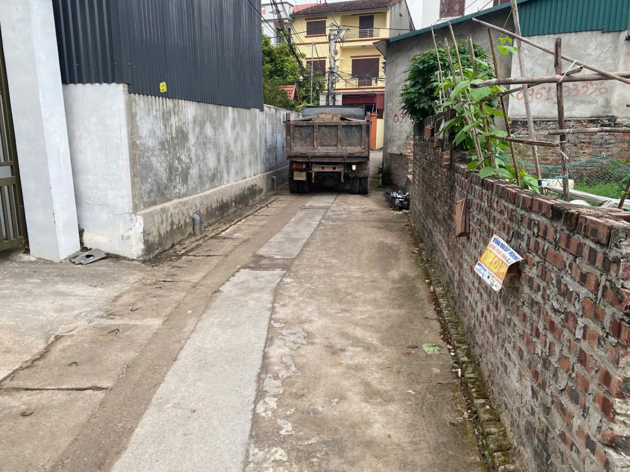 BÁN ĐẤT TIỀN PHONG - MÊ LINH - 43M - Ô TÔ VÀO ĐẤT - NHỈNH 3 TỶ