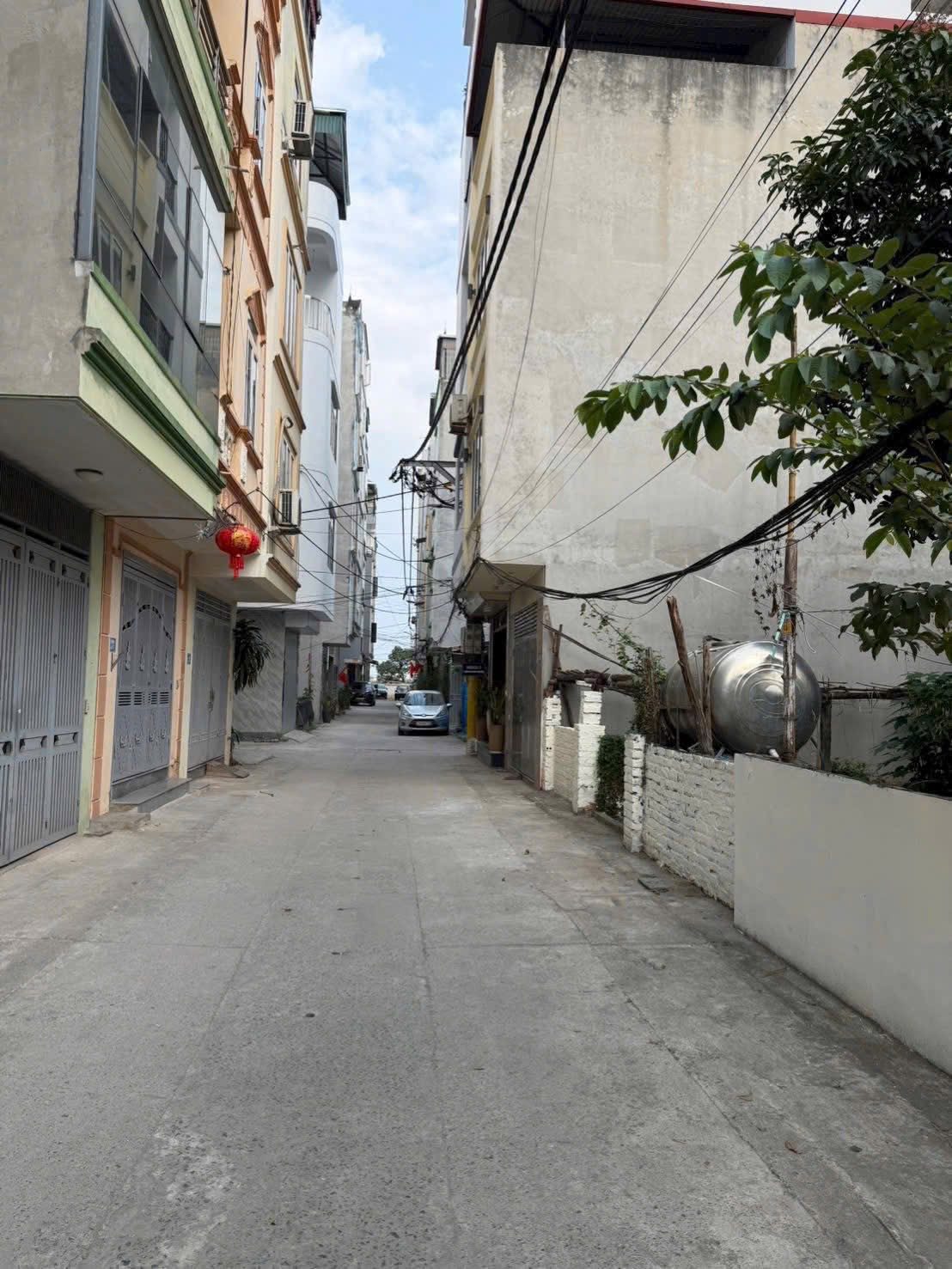 BÁN ĐẤT PHÂN LÔ Ô TÔ ĐỖ CỬA LAI XÁ, 
41M2. MT3.83M = HẬU CÁCH QL32.200M GIÁ ĐẦU TƯ SINH LỜI