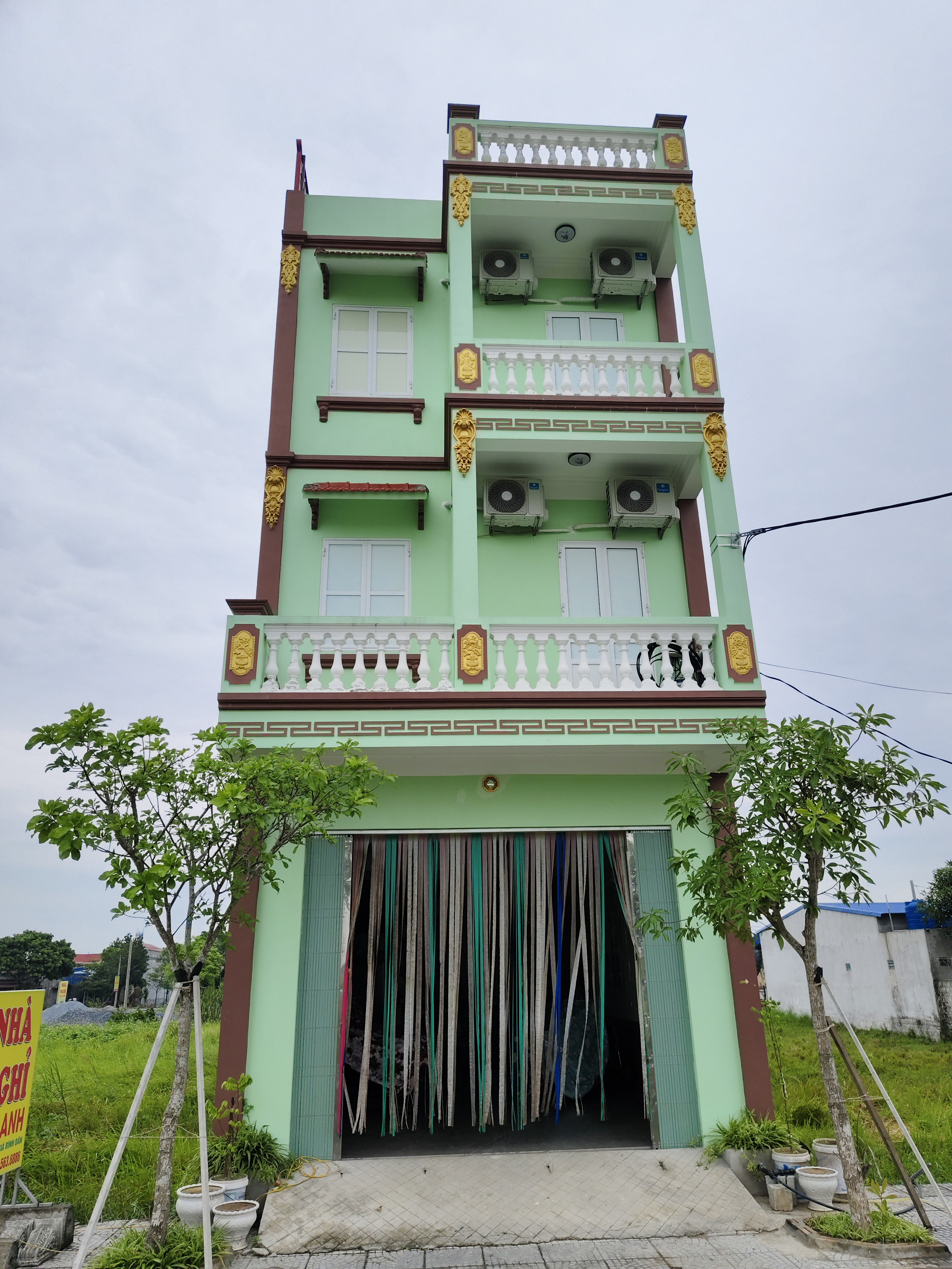Tuổi cao muốn sang nhượng
