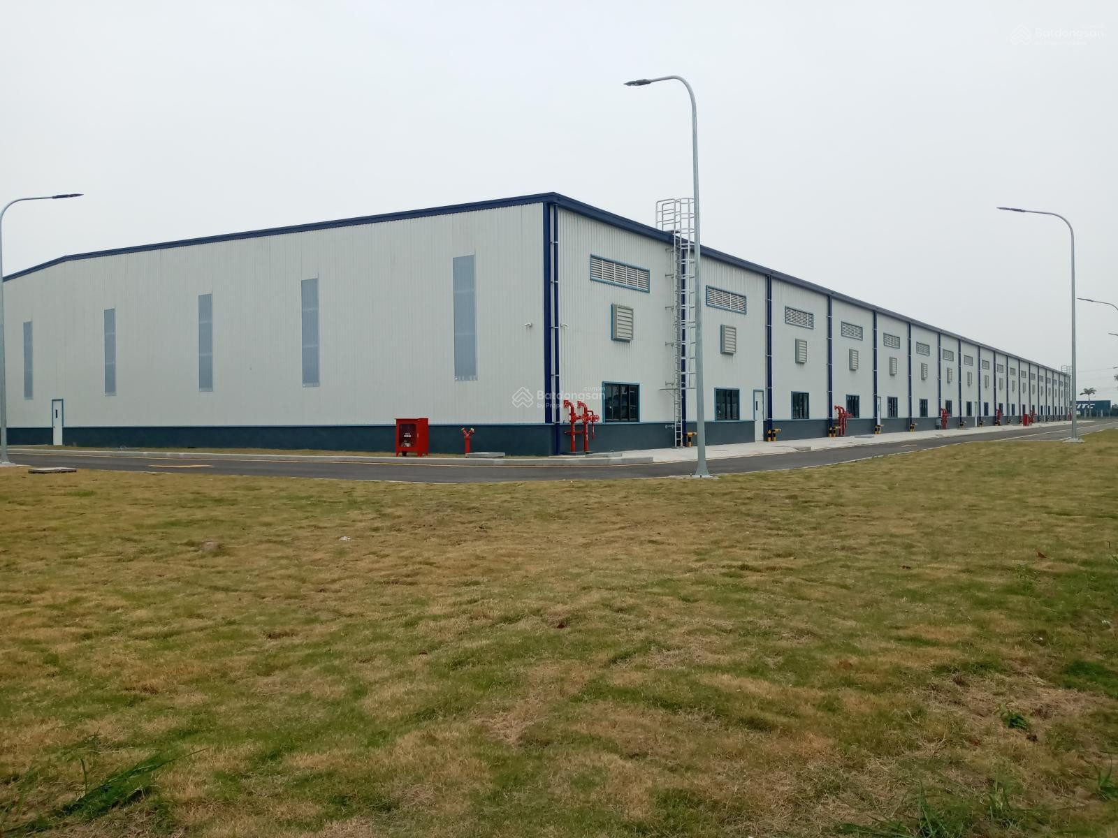CHO THUÊ KHO, NHÀ XƯỞNG GIA LÂM – HÀ NỘI (CÓ XƯỞNG CẦU TRỤC, ỐP PANEL) DT ĐA DẠNG
